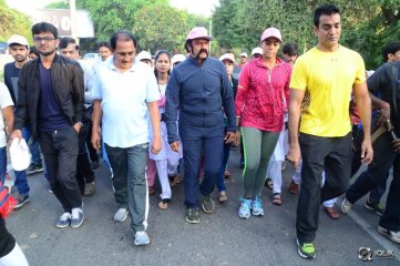 Celebs At Breast Cancer Awareness Walk